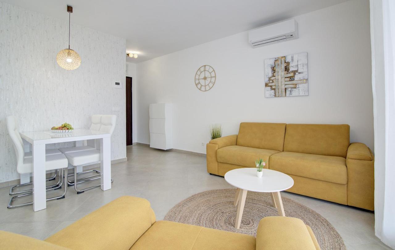 Apartments Luka - Villa Sunce Senj  Exteriör bild
